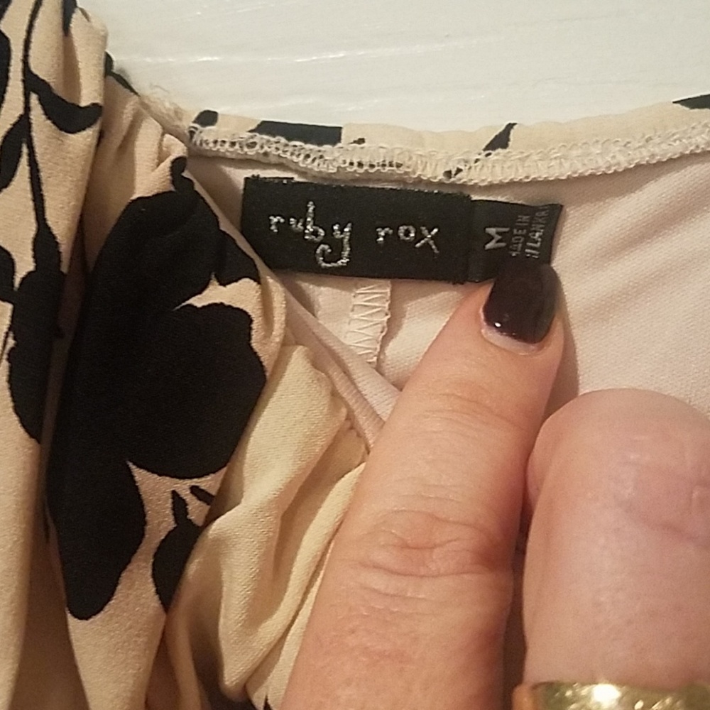 Ruby Rox - Picture 2 of 5